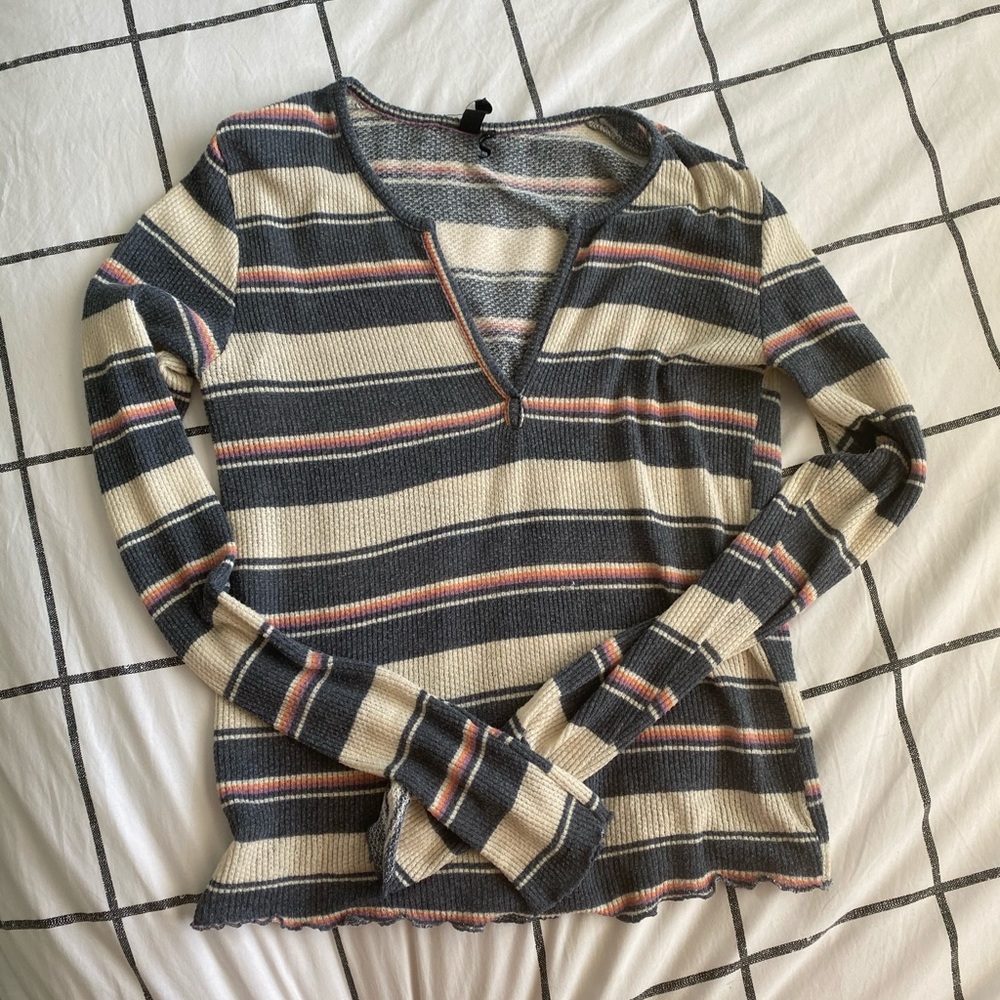 Urban outfitters lettuce trim long sleeve V-neck